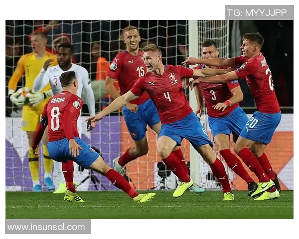 捷克与英格兰精彩对决录像回放全程回顾与分析