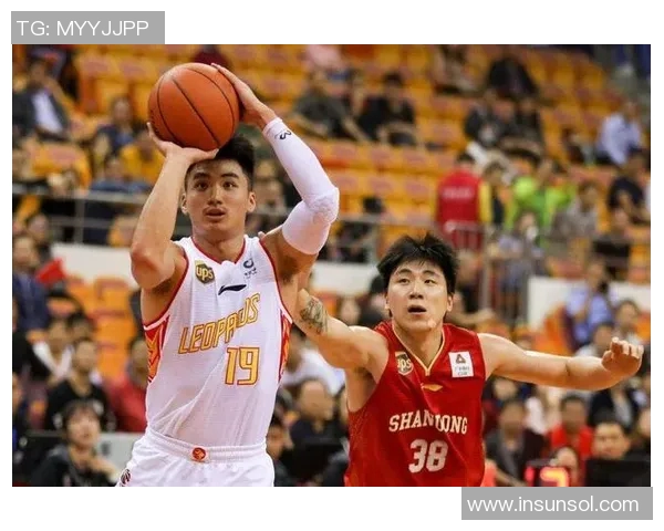 李慕豪的篮球之路：从青涩少年到CBA明星的成长故事与奋斗历程