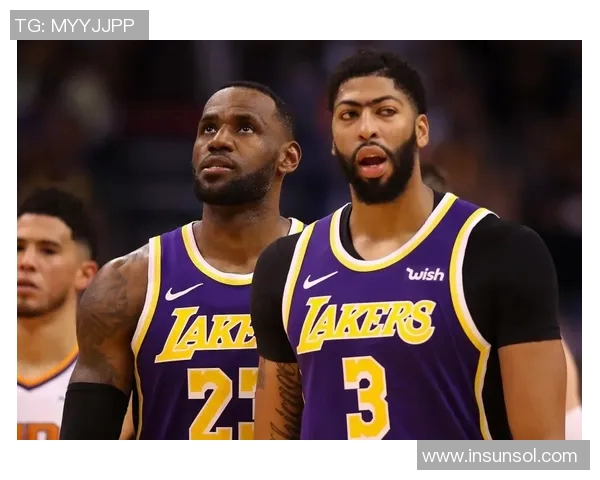 湖人勇士激战正酣最新对决揭示季后赛争夺新动态 湖人勇士激战正酣最新对决揭示季后赛争夺新动态