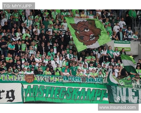 热火队在激烈对决中战胜凯尔特人队展现强大实力与团队合作精神