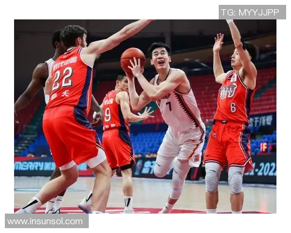 郭昊文:从青年才俊到篮球新星的成长之路与未来展望