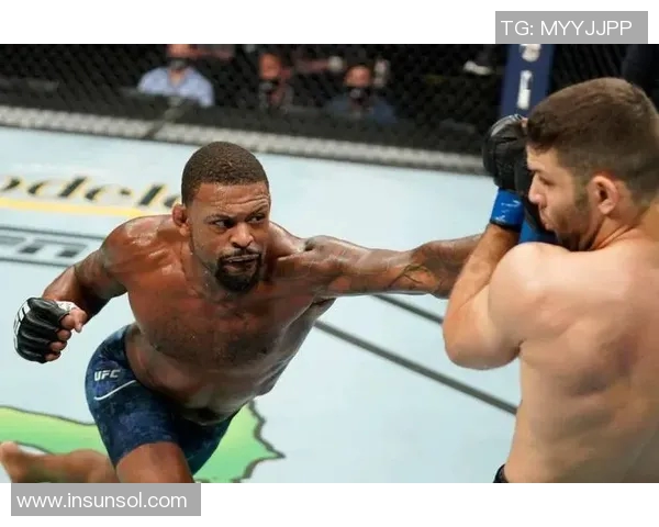 巴博萨与约翰逊的巅峰对决谁能笑到最后的精彩较量 巴博萨与约翰逊的巅峰对决谁能笑到最后的精彩较量