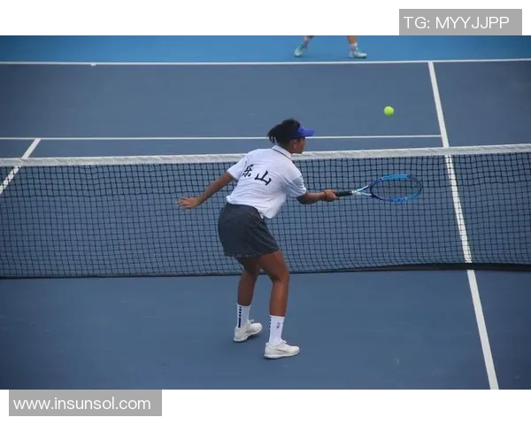 北京网球队的力量与激情：聚焦网球运动的成长与发展之路