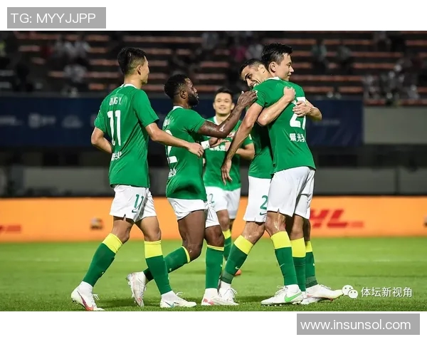 武汉篮球队以69分稳居大师赛积分榜首位，争冠形势一片大好